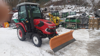 Malotraktor 304 kabina Vyhrievana